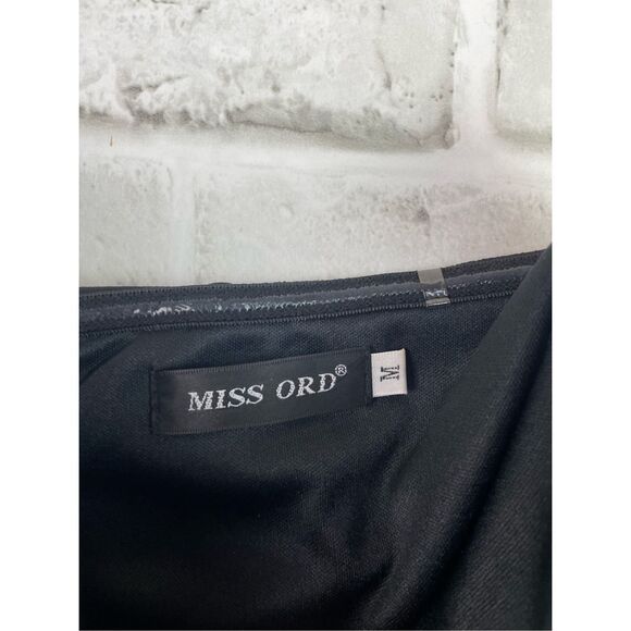 Miss Ord Black Strapless Maxi Gown with Oversized Bow – Size M - Picture 4 of 9